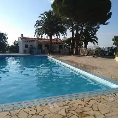 Holiday home O Petit Bonheur