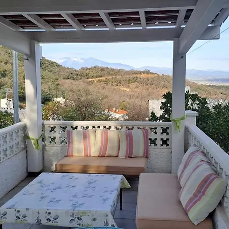 Holiday home O Petit Bonheur *